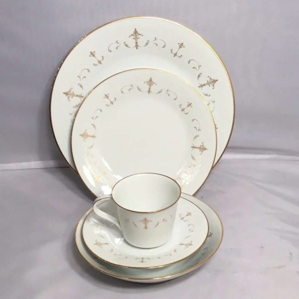 𝅺noritake COURTNEY 6520 MADE IN JAPAN‎ 5 PIECE SETTING FOR 1